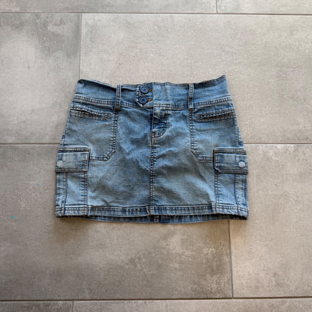 Vintage No Boundaries Y2K Cargo Denim Mini Skirt Light Wash Juniors 7 Stretch